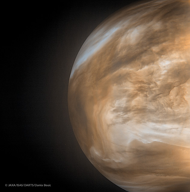 赤外線で撮影された金星の夜の領域