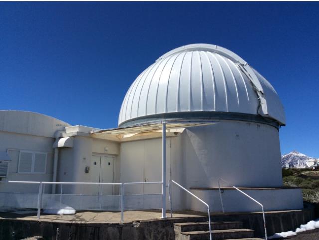 1.52mカルロス・サンチェス望遠鏡のドーム
