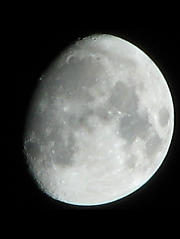 川崎の月