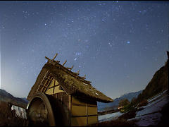 冬銀河の武川水車小屋