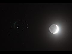 （nagame1氏撮影の月とプレアデス星団の写真 2）