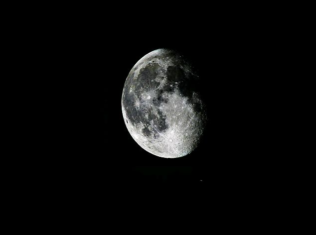 （K.Nakayama氏撮影の土星と月の写真 2）