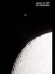 （高岡誠一氏撮影の土星と月の写真 1）