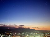 （小山弘宣氏撮影のリニア彗星とブラッドフィールド彗星の写真）