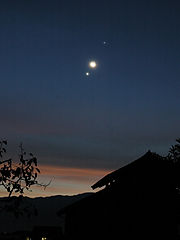（吉尾賢治氏撮影の月と金星、木星の写真 1）