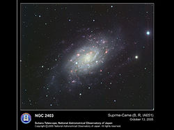 ʤФ˾ªα NGC 2403β