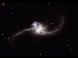 HST2007ǯˤȤ館NGC 2623β