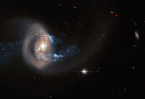 ϥå֥뱧˾Ȥ館NGC 7714