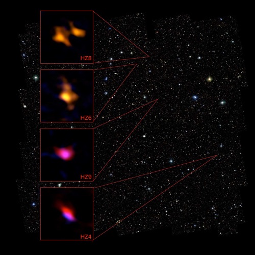 COSMOS٥β˼˾Ǵ¬줿4Ĥζ