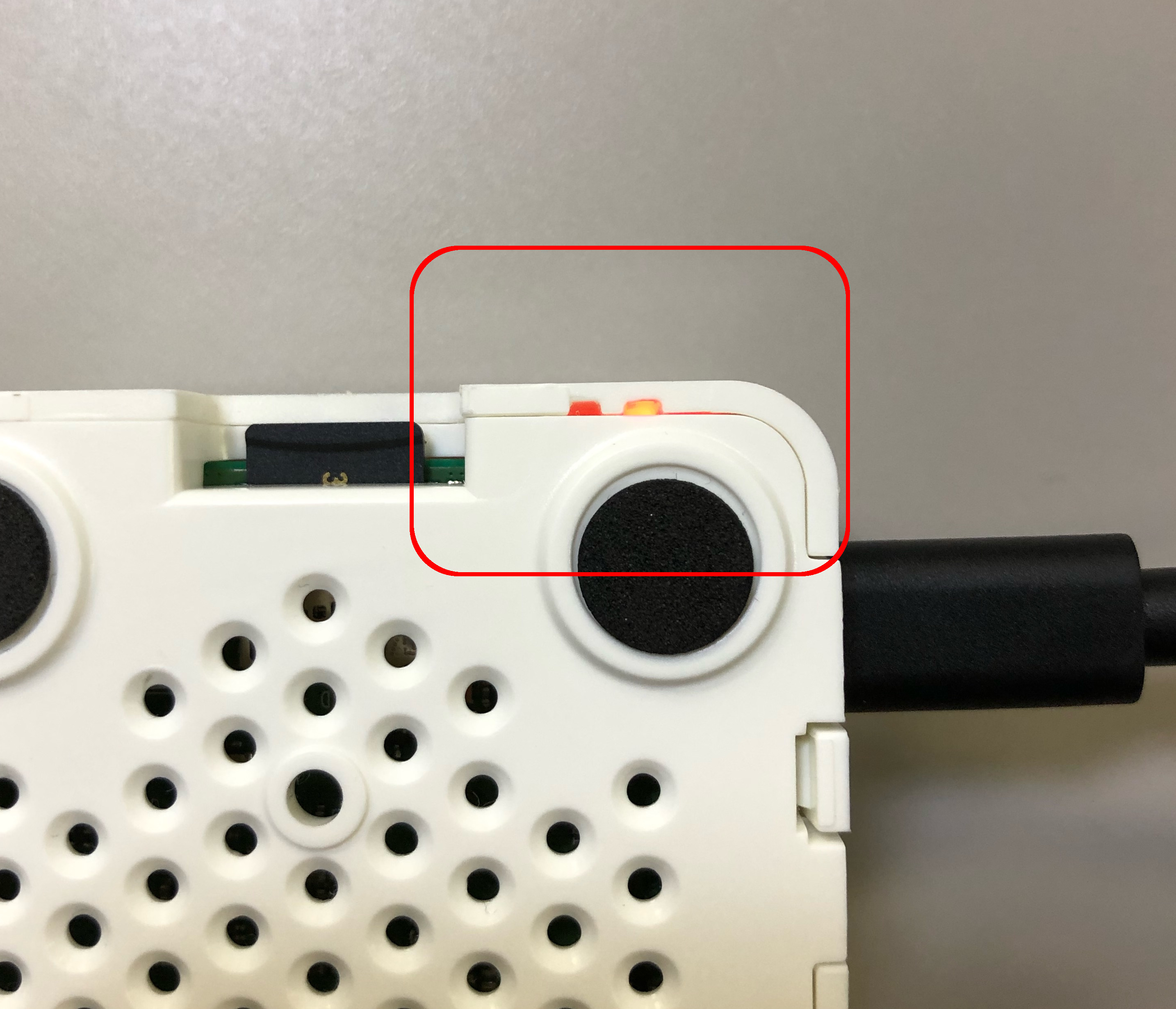 GearBoxのインジケーターの緑色のランプが明滅せず、完全に消灯していることを確認する