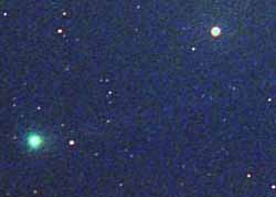 三重県美杉村で撮影された C/2001 A2 リニア彗星